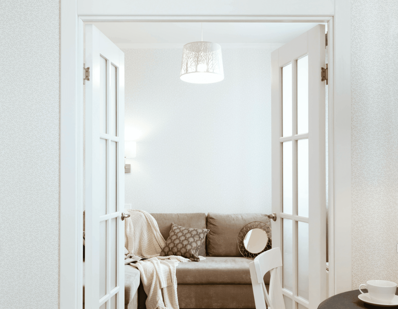 The Benefits of Decluttering for 2023 – Why It’s Time to Declutter Your Home!