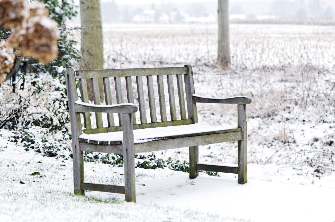 How to Store Garden Furniture in Winter